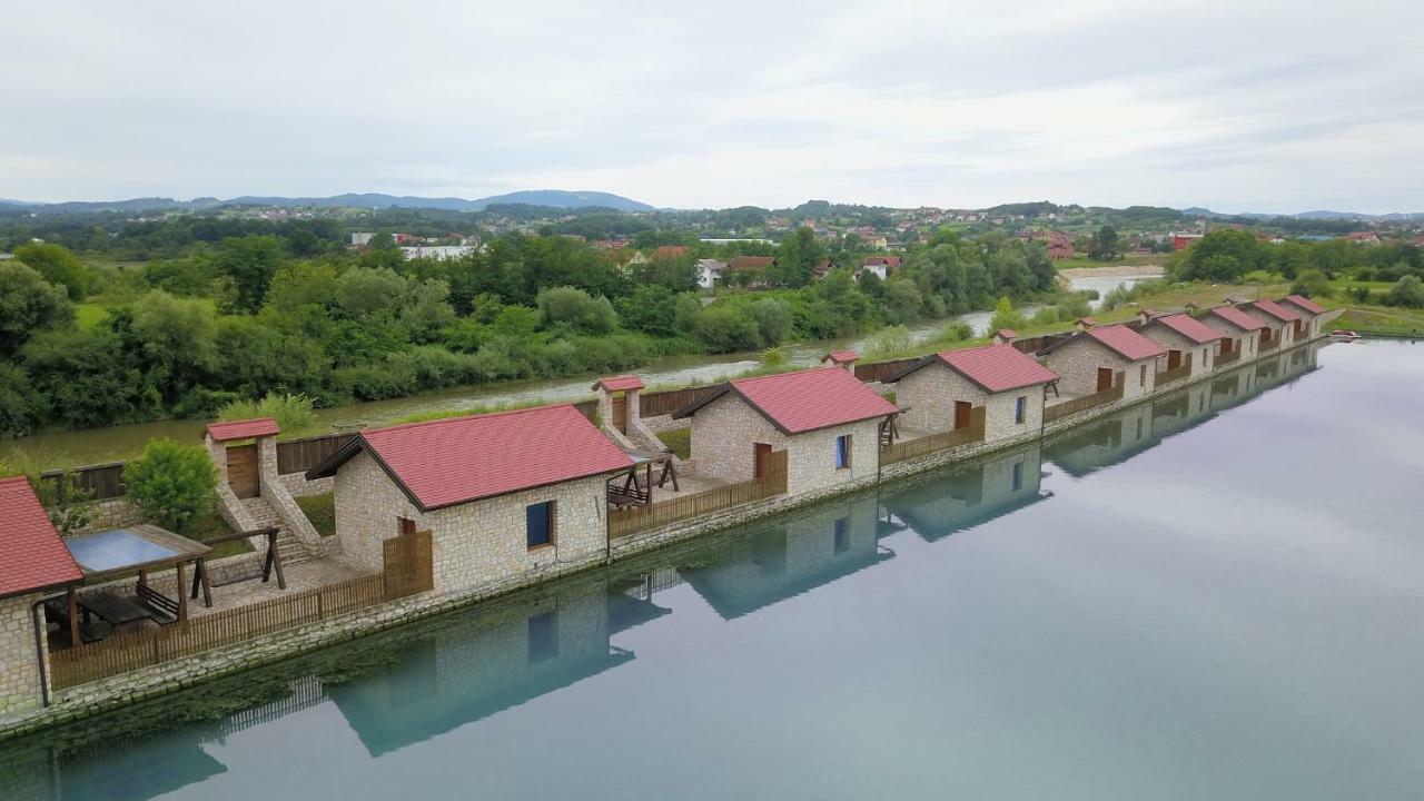 Hotel Jezero Jelen Tesanj Exterior foto